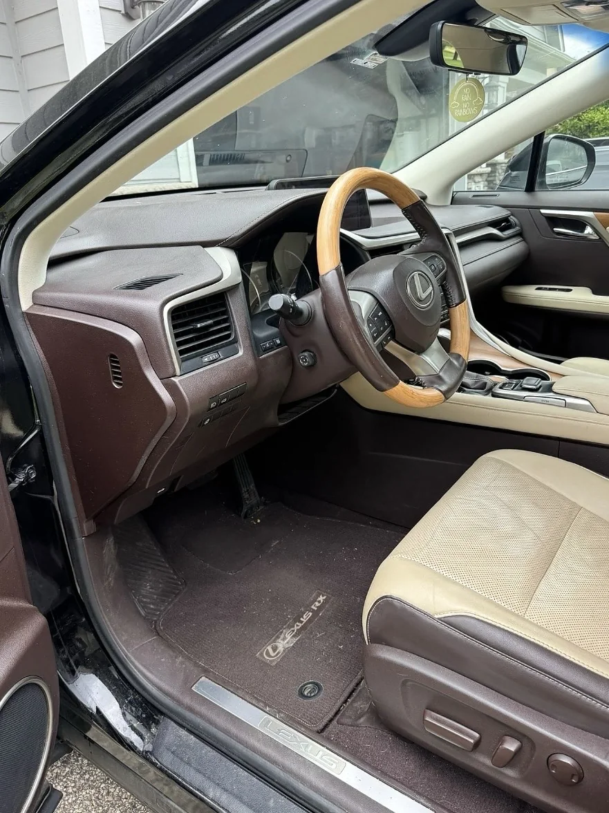Lexus RX interior before detailing